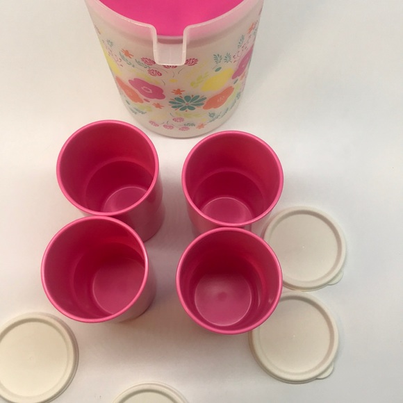 Tupperware Set Pitcher 2 Liter & Tumbler (4) - Picture 5 of 16
